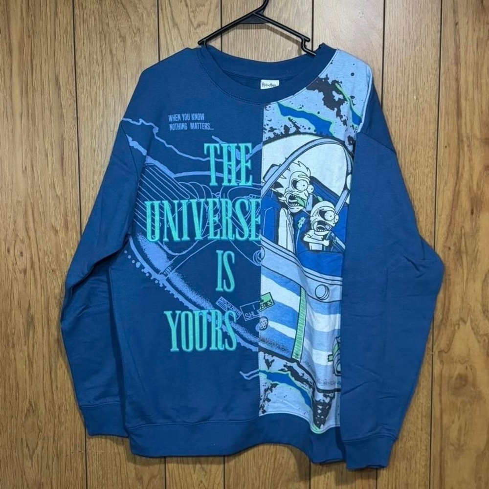 Rick‎ and Morty blue and white crewneck sweatshirt Size XL NWT